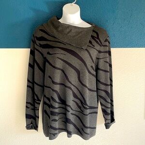 Investments Gray & Black Sweater